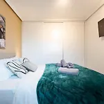 Apartman Cozy 2 Bedroom Duplex, Parking, Terrace, Office, Pool! Torremolinos