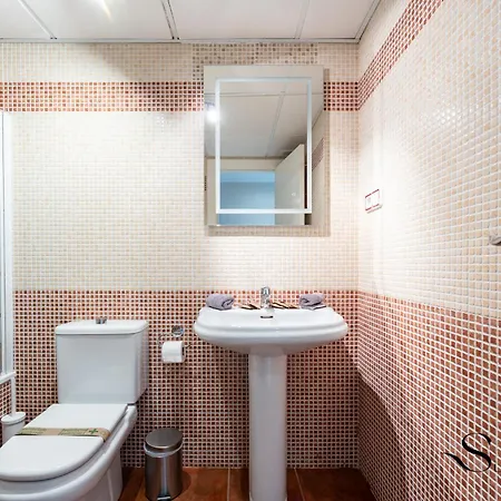 Apartment Cozy 2 Bedroom Duplex, Parking, Terrace, Office, Pool!