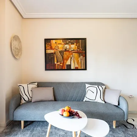 Cozy 2 Bedroom Duplex, Parking, Terrace, Office, Pool! Apartment *