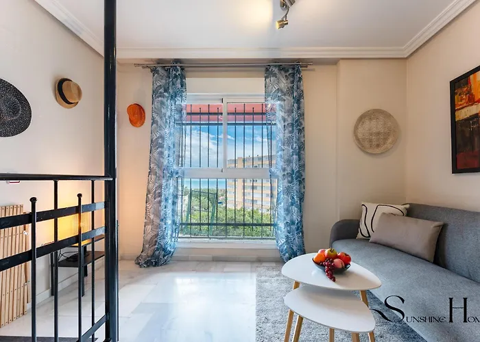 Cozy 2 Bedroom Duplex, Parking, Terrace, Office, Pool! Apartmán