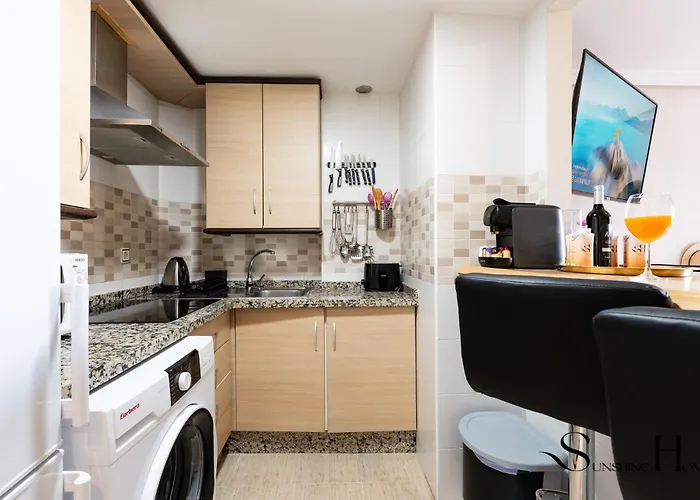 Cozy 2 Bedroom Duplex, Parking, Terrace, Office, Pool! * Torremolinos