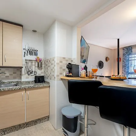 Apartment Cozy 2 Bedroom Duplex, Parking, Terrace, Office, Pool!