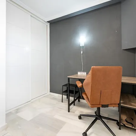 Apartment Cozy 2 Bedroom Duplex, Parking, Terrace, Office, Pool! *